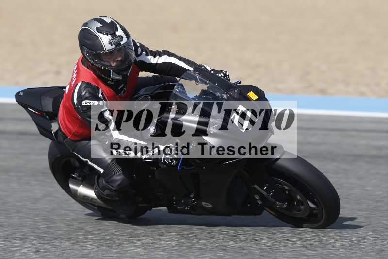 Archiv-2025/01 24.-27.01.2025 Moto Center Thun Jerez/gruen-green/47